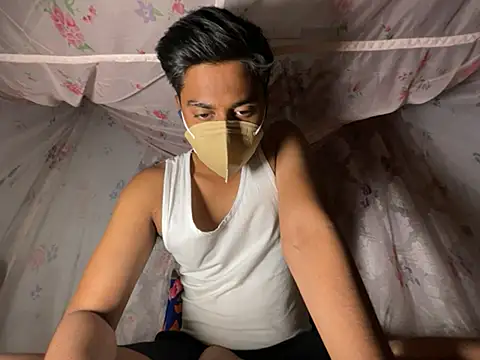 sinner2511 online show from 04-10-26, 03:52