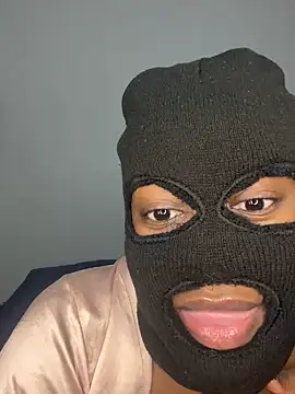 xxxchocolatepussy online show from 07-18-26, 11:46