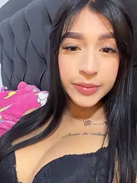 Hannaa blondee online show from 03-25-26, 12:33