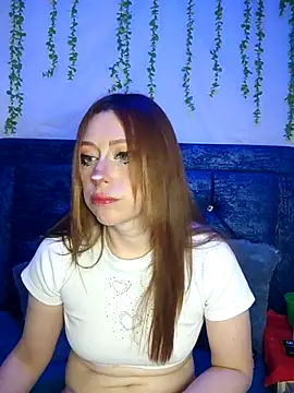 Amber prada online show from 04-18-26, 09:59