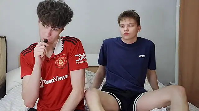 Snapshot of 1gay1straight chatting on 03-23-26, 03:39 1gay1straight online show from 03-23-26, 03:39