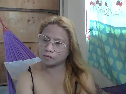 Snapshot of PinayChristine chatting on 04-09-26, 03:52 PinayChristine online show from 04-09-26, 03:52