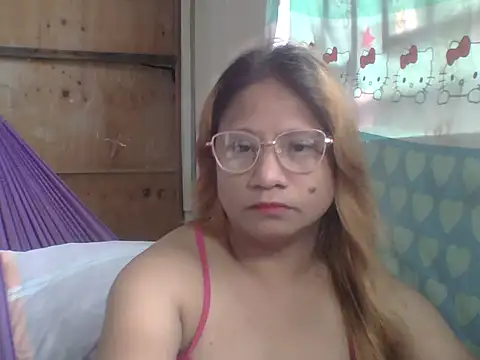 Snapshot of PinayChristine chatting on 08-07-26, 08:20 PinayChristine online show from 08-07-26, 08:20