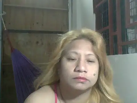 Snapshot of PinayChristine chatting on 04-12-26, 06:44 PinayChristine online show from 04-12-26, 06:44