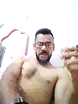 Snapshot of Alimohamed08 chatting on 05-02-26, 10:37 Alimohamed08 online show from 05-02-26, 10:37