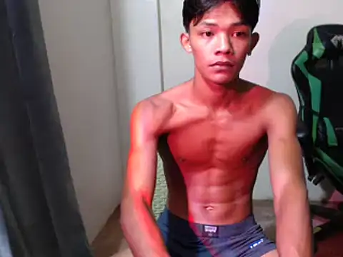 Snapshot of pinoy_lowey18 chatting on 04-02-26, 04:24 pinoy lowey18 online show from 04-02-26, 04:24