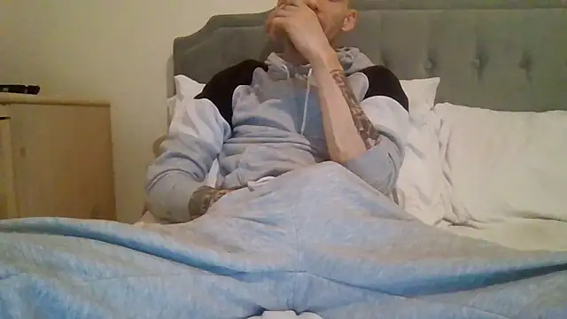 feetlovrr94 online show from 03-23-26, 03:12