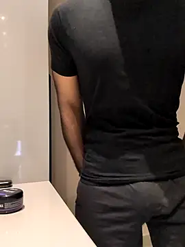Snapshot of handsome-hunky chatting on 03-31-26, 06:10 handsome-hunky online show from 03-31-26, 06:10