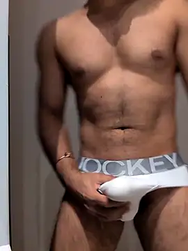 Snapshot of handsome-hunky chatting on 05-07-26, 02:09 handsome-hunky online show from 05-07-26, 02:09