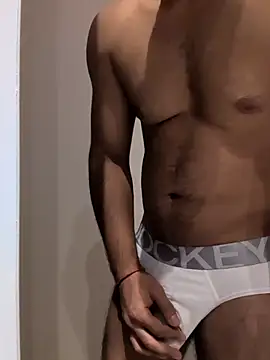Snapshot of handsome-hunky chatting on 05-12-26, 07:20 handsome-hunky online show from 05-12-26, 07:20