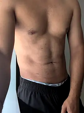 Snapshot of handsome-hunky chatting on 04-18-26, 08:49 handsome-hunky online show from 04-18-26, 08:49
