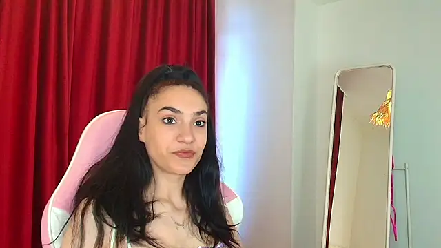 Snapshot of SlimTemptation chatting on 05-07-26, 03:55 SlimTemptation online show from 05-07-26, 03:55