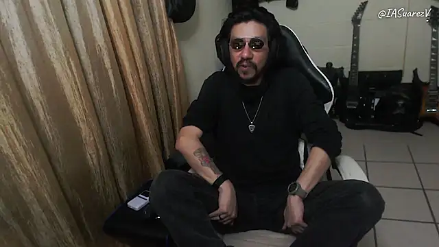 Snapshot of IASuarezV chatting on 04-26-26, 06:32 IASuarezV online show from 04-26-26, 06:32