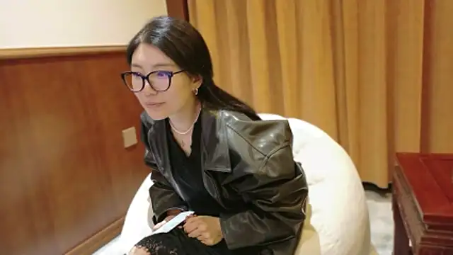 Snapshot of Coco260533 chatting on 03-25-26, 12:26 Coco260533 online show from 03-25-26, 12:26