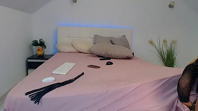 sexxydeea online show from 06-10-26, 11:22