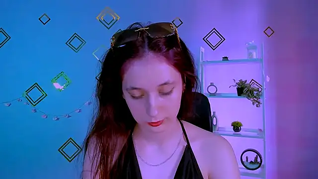 nami glow online show from 05-26-26, 09:07