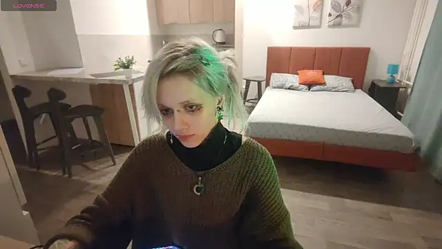 Snapshot of StijenaHunt chatting on 03-29-26, 02:52 StijenaHunt online show from 03-29-26, 02:52