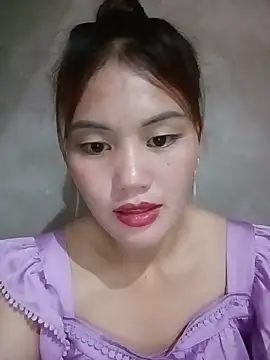 Snapshot of meg_06 chatting on 06-17-26, 02:16 meg 06 online show from 06-17-26, 02:16