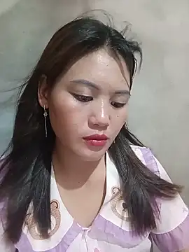 Snapshot of meg_06 chatting on 06-15-26, 05:51 meg 06 online show from 06-15-26, 05:51