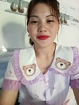 Snapshot of meg_06 chatting on 05-26-26, 08:45 meg 06 online show from 05-26-26, 08:45