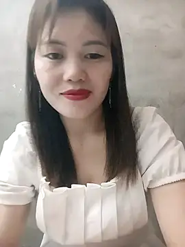 Snapshot of meg_06 chatting on 05-10-26, 01:42 meg 06 online show from 05-10-26, 01:42