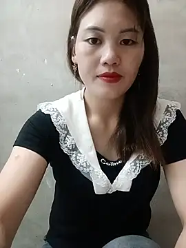 Snapshot of meg_06 chatting on 05-23-26, 04:55 meg 06 online show from 05-23-26, 04:55