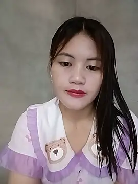 Snapshot of meg_06 chatting on 06-06-26, 01:33 meg 06 online show from 06-06-26, 01:33