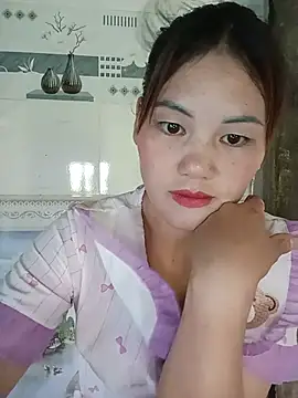 Snapshot of meg_06 chatting on 06-07-26, 01:22 meg 06 online show from 06-07-26, 01:22