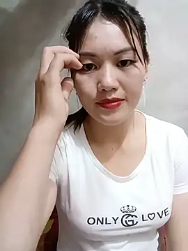 Snapshot of meg_06 chatting on 05-30-26, 12:55 meg 06 online show from 05-30-26, 12:55