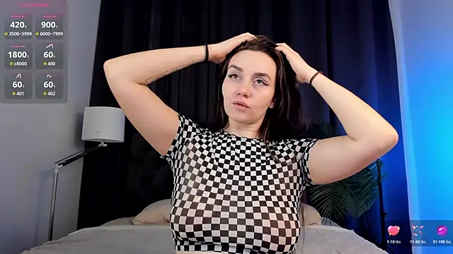 Snapshot of Domirelle chatting on 03-26-26, 04:11 Domirelle online show from 03-26-26, 04:11