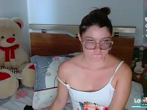 honey-blossom online show from 03-23-26, 02:39