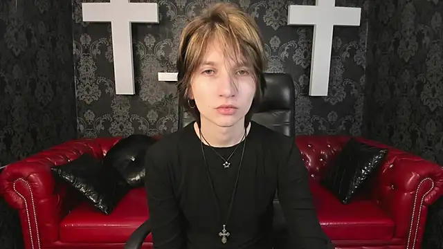 Snapshot of AdonBev chatting on 04-09-26, 05:09 AdonBev online show from 04-09-26, 05:09