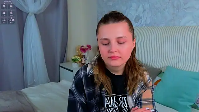 LorriMonz online show from 07-11-26, 01:50