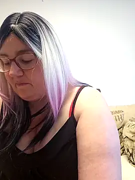Snapshot of xXLunaBlissXx chatting on 05-13-26, 07:15 xXLunaBlissXx online show from 05-13-26, 07:15