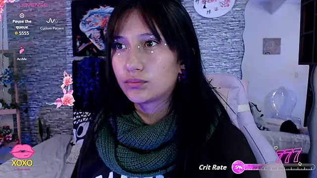Snapshot of eyes_moonn chatting on 05-28-26, 12:33 eyes moonn online show from 05-28-26, 12:33