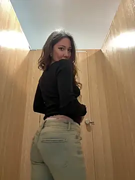 Snapshot of SaintSquirt chatting on 05-23-26, 10:25 SaintSquirt online show from 05-23-26, 10:25