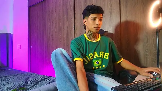 Snapshot of im_Usuga chatting on 03-26-26, 05:17 im Usuga online show from 03-26-26, 05:17