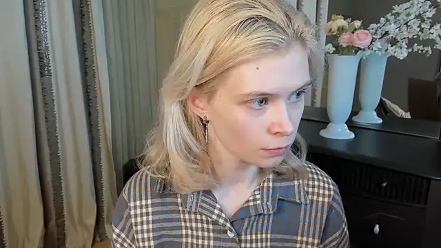 CarleySuski online show from 03-24-26, 06:35