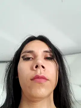 GinaLaFenix online show from 05-23-26, 06:40