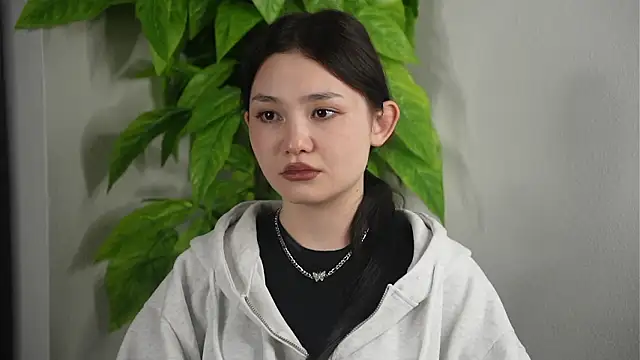 AllieGladwin online show from 03-24-26, 02:28