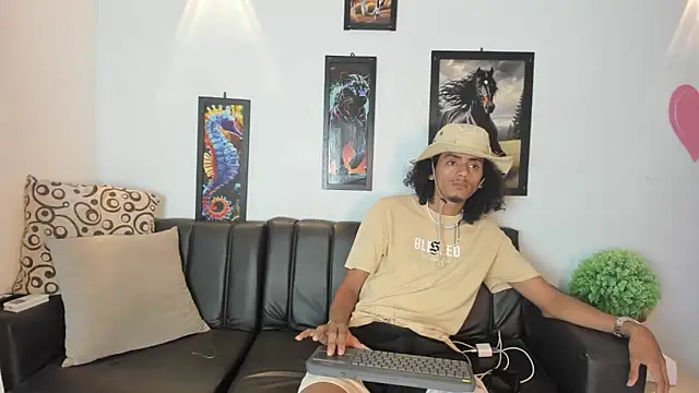 sweet rose72 online show from 05-08-26, 01:42
