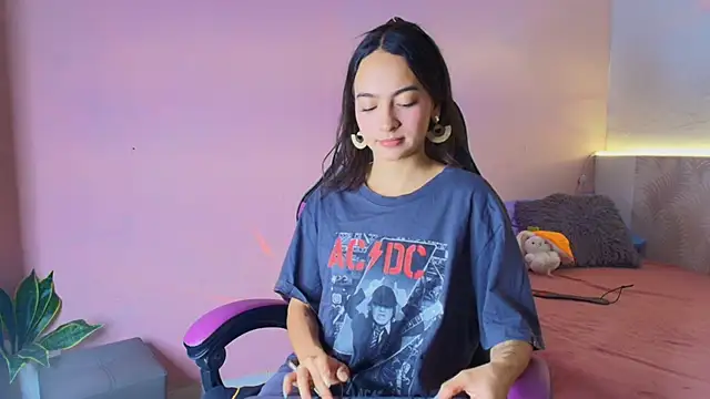 Daphne Rosse online show from 05-29-26, 11:38