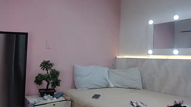 Daphne Rosse online show from 03-30-26, 11:55