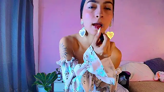 Daphne Rosse online show from 05-14-26, 12:35