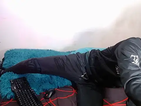 SexyboyHot2000 online show from 05-30-26, 02:18