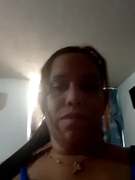 Snapshot of alexandra-queen chatting on 04-22-26, 06:04 alexandra-queen online show from 04-22-26, 06:04