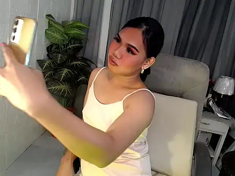 Snapshot of Yourgorgeousmarge chatting on 04-19-26, 01:39 Yourgorgeousmarge online show from 04-19-26, 01:39