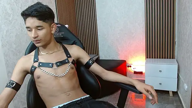 Blunt tay online show from 03-25-26, 04:45