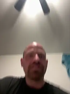 Snapshot of whitelioncody chatting on 04-18-26, 04:59 whitelioncody online show from 04-18-26, 04:59