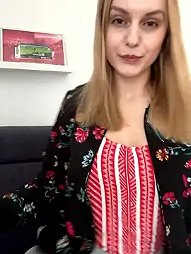 CutieLaura online show from 03-24-26, 08:25